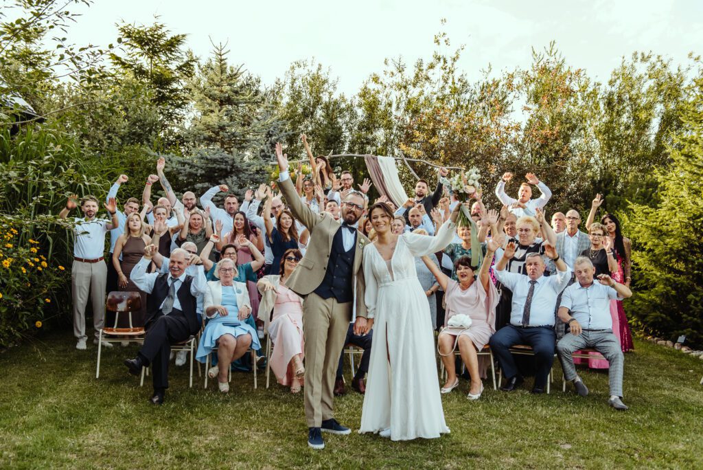 Radosne zdjęcie grupowe w Rusiborek Dom.