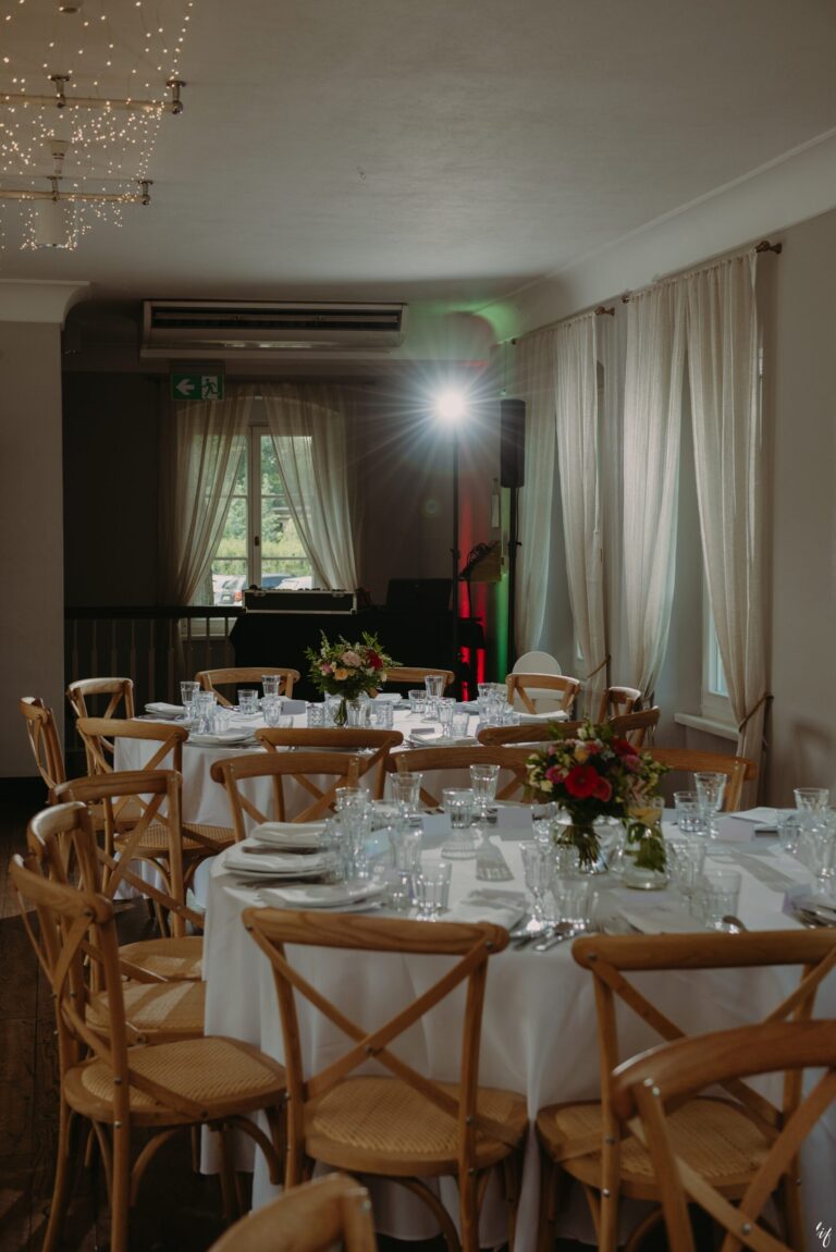 Nakrycia i dekoracje stoł&oacute;w w Dw&oacute;r Wierzenica